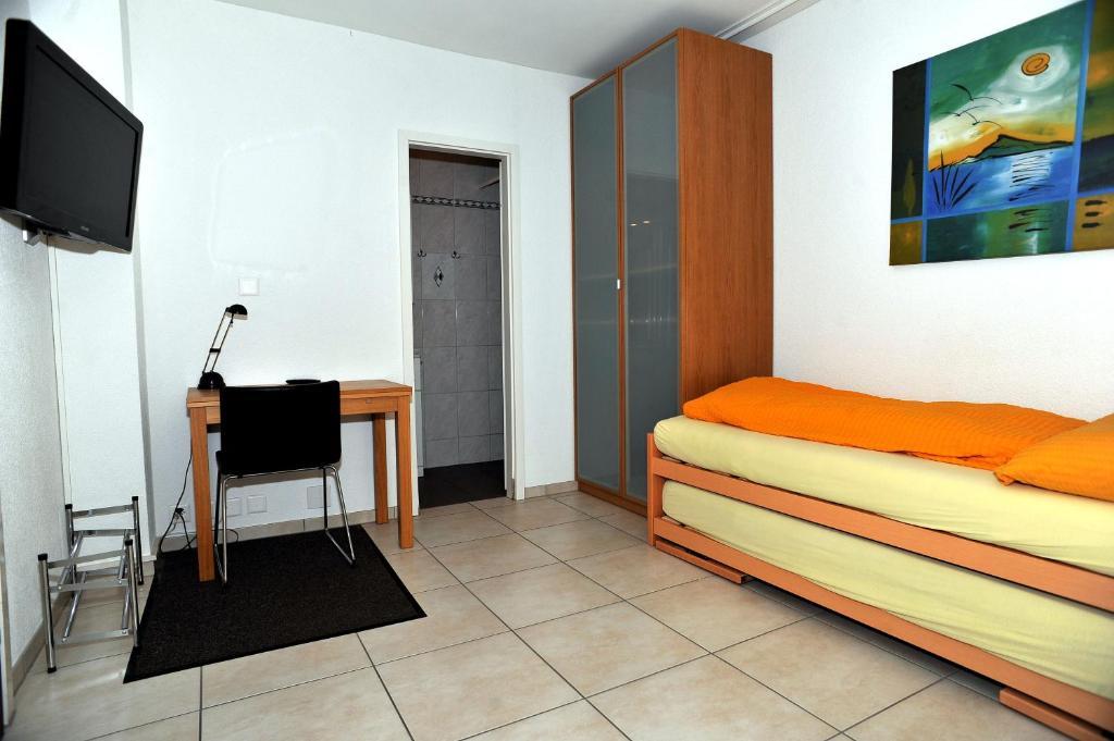 Niros Bed & Breakfast Birsfelden Pokój zdjęcie